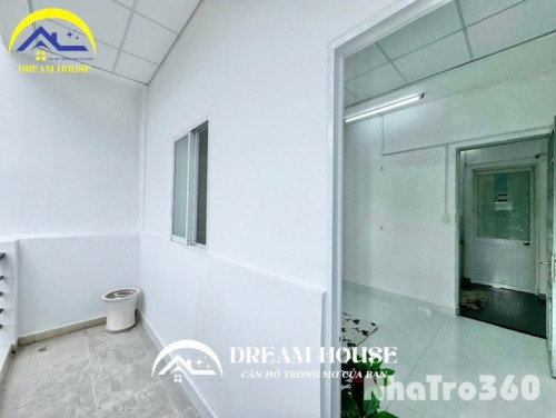Full nội thất, studio, ban công, tách bếp, giá rẻ