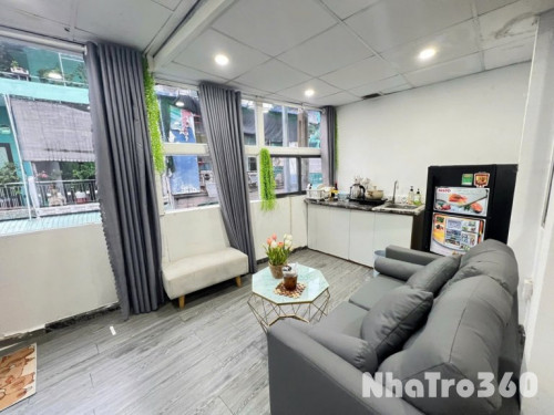 Căn hộ 1 phòng ngủ full nội thất gần sân bay