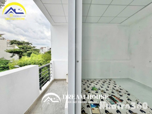 Full nội thất, studio, ban công, tách bếp, giá rẻ