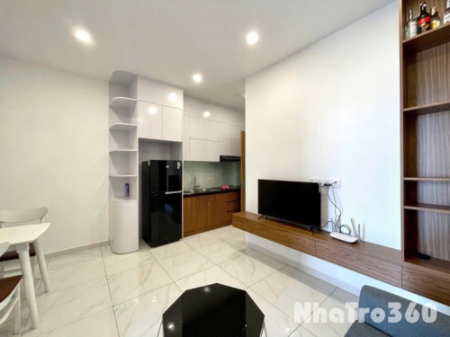 Căn hộ 1 phòng ngủ ban công gần sân bay