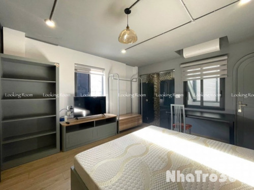 Căn hộ 1 phòng ngủ full nội thất gần sân bay