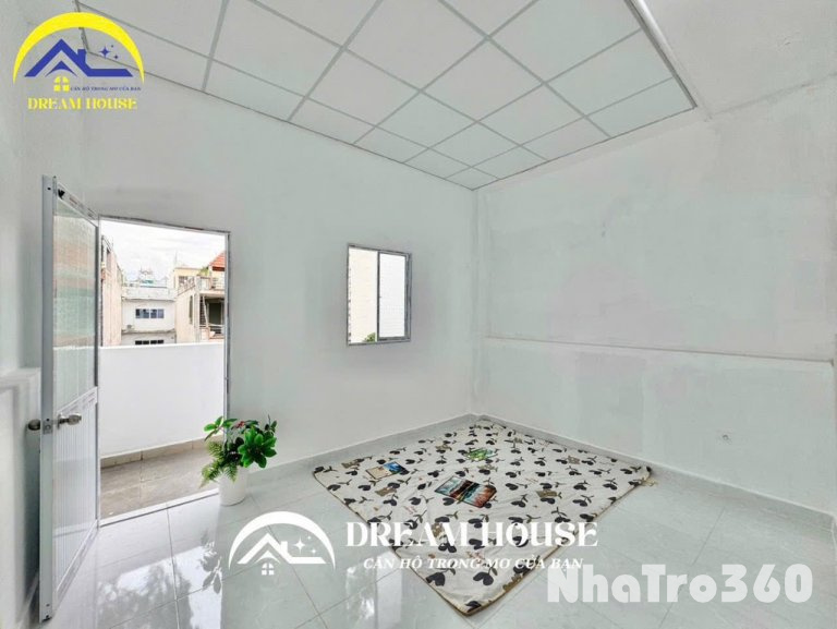 Full nội thất, studio, ban công, tách bếp, giá rẻ