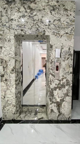 Cho thuê nhà mới, hai cửa đi, Hoàng Văn Thái, 100m2x 5T vỉa hè 30 Tr