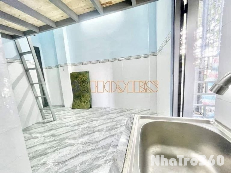 PHÒNG  GẦN MÃ LÒ, LÊ VĂN QUỚI