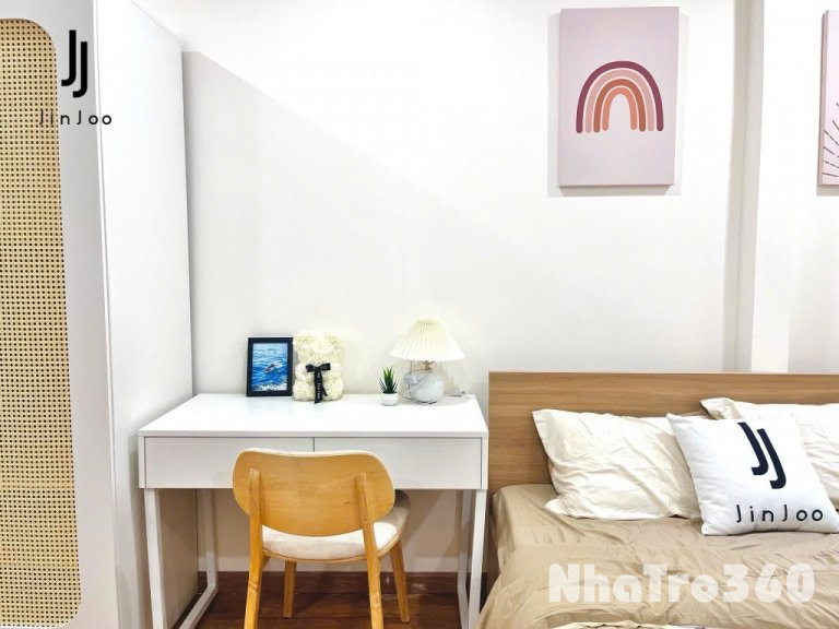 Trống sẵn căn hộ full NT cửa sổ trời gần sân bay