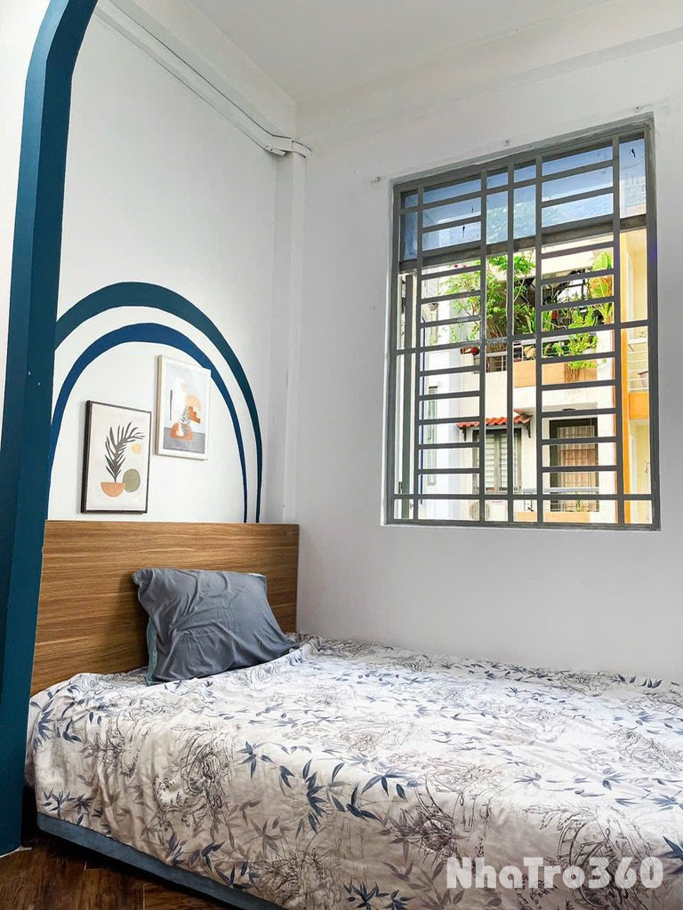 Vừa trống sẵn căn hộ 1pn ban công gần sân bay TSN