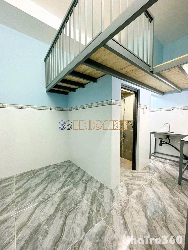 PHÒNG  GẦN MÃ LÒ, LÊ VĂN QUỚI