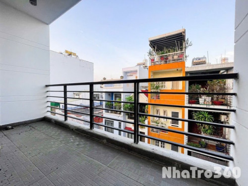 Vừa trống sẵn căn hộ 1pn ban công gần sân bay TSN