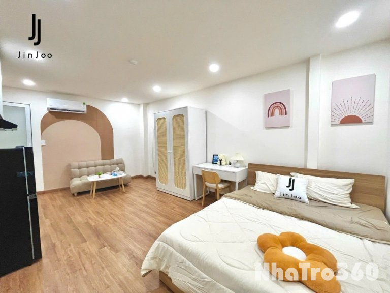 Trống sẵn căn hộ full NT cửa sổ trời gần sân bay