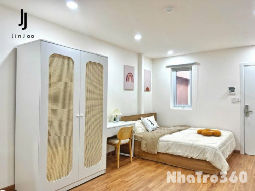 Trống sẵn căn hộ full NT cửa sổ trời gần sân bay