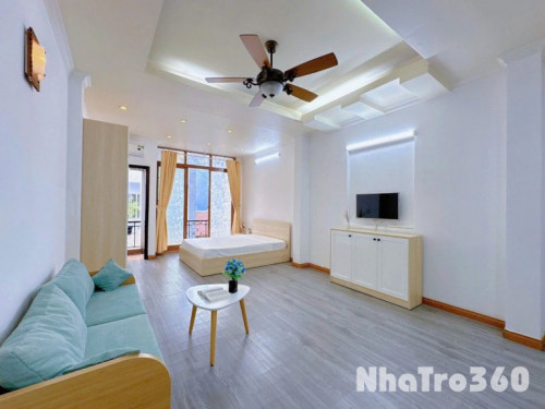 STUDIO BAN CÔNG TRUNG TÂM QUẬN 1 FULL NỘI THẤT