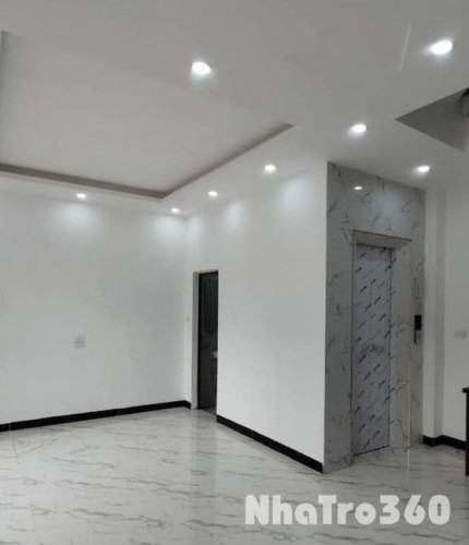 Cho thuê Nhà VP, Nhà Hàng, KD, 104m2_ 4T;, Nguyễn Khánh Toàn-32 Tr