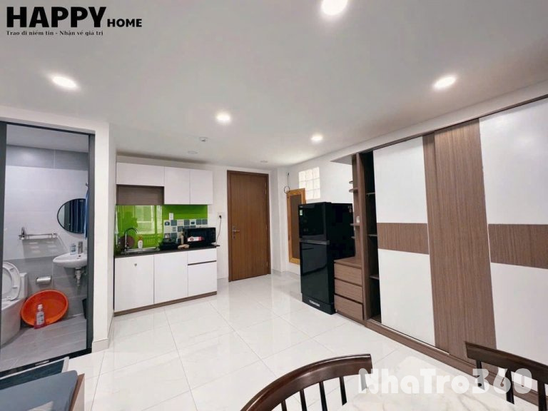 Vừa khai trương phòng trọ có ban công gần sân bay