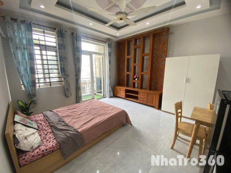 CĂN HỘ CÓ BAN CÔNG FULL NỘI THẤT NGAY TÂN BÌNH