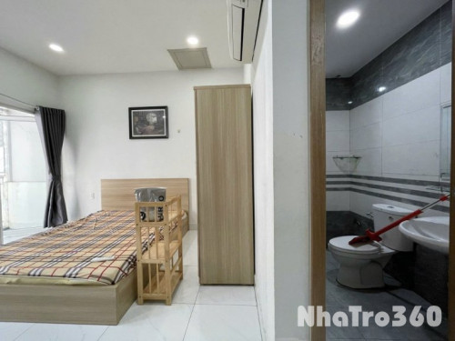 STUDIO FULL NỘI THẤT, BAN CÔNG, MÁY GIẶT RIÊNG Q8