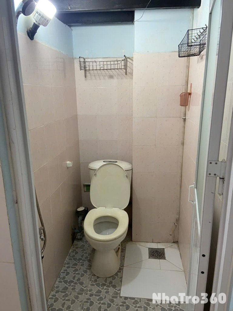 Phòng trọ Tân Bình, có gác lửng, cách T3 200 mét