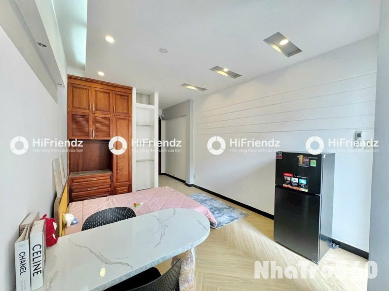 Cô Giang quận 1 - chợ Bến Thành, phố tây Bùi Viện, cầu Ông Lãnh,...