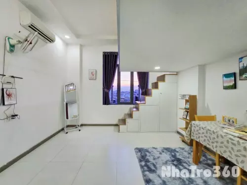 DUPLEX CỬA SỔ TRỜI CÓ NỘI THẤT GẦN ĐH CÔNG THƯƠNG