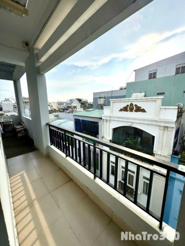 DUPLEX BAN CÔNG CÓ NỘI THẤT GẦN ETOWN CỘNG HOÀ QTB