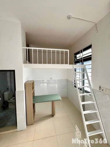 DUPLEX BAN CÔNG CÓ NỘI THẤT GẦN ETOWN CỘNG HOÀ QTB