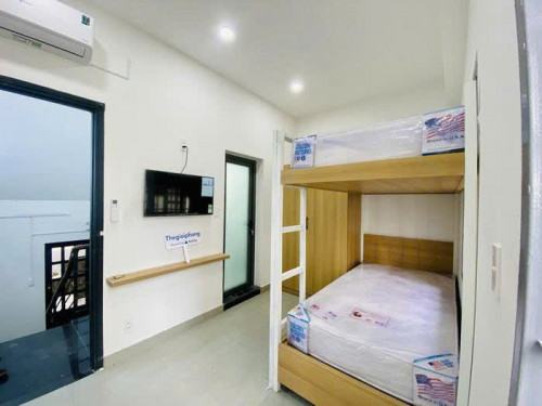 Cho thuê phòng trọ có gác đường Phổ Quang gần sân bay Tân Sơn Nhất.