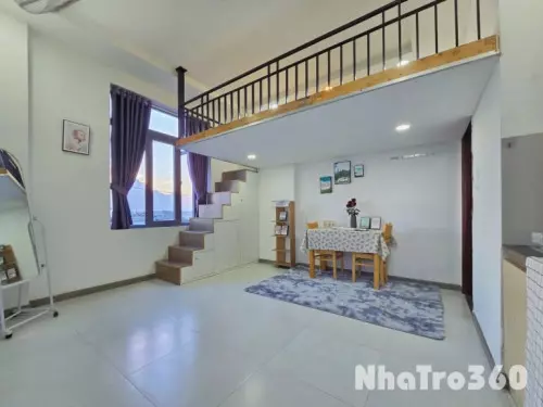 DUPLEX CỬA SỔ TRỜI CÓ NỘI THẤT GẦN ĐH CÔNG THƯƠNG