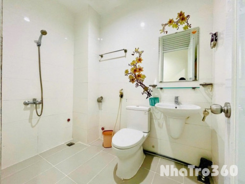 Cho thuê căn hộ quận 1 ban công thoáng