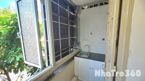 🏡 Cho thuê căn hộ ban công, Q1, Đường Cô Giang, gần Cầu Ông Lãnh, Công Viên 23/9, Cầu Nguyễn Văn Cừ