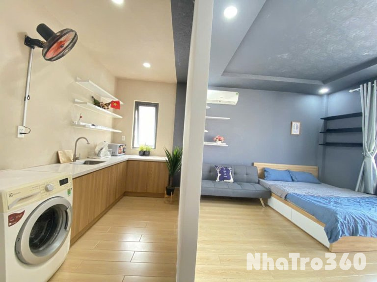CĂN HỘ TÁCH BẾP QUẬN 1 - BAN CÔNG THOÁNG