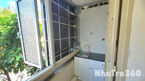 Cho thuê căn studio ban công tách bếp giá siêu hạt dẻ Q1, gần chợ Bến Thành, Bùi Viện, cầu Ông Lãnh, Pullman,....