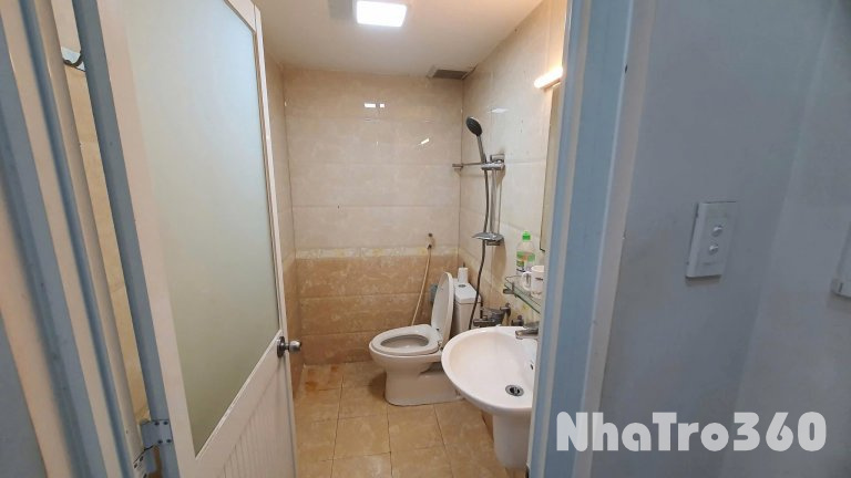 🏡 Cho thuê căn hộ ban công, Q1, Đường Cô Giang, gần Cầu Ông Lãnh, Công Viên 23/9, Cầu Nguyễn Văn Cừ