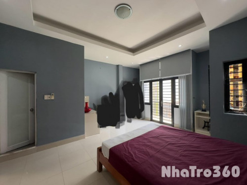 Cho thuê phòng trọ phan xích long giá rẻ có ban công