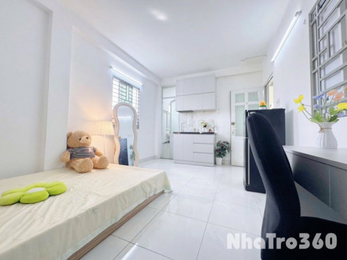 Studio Cửa Sổ Trời Full Nắng Ngay Ngã 4 Bảy Hiền