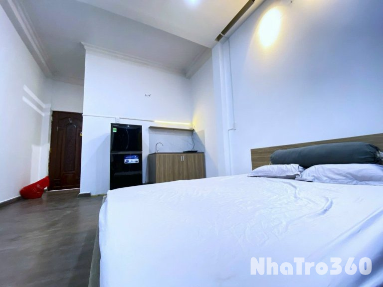 Cho thuê phòng trọ có nội thất đường Tân Sơn Nhì gần sân bay Tân Sơn Nhất.