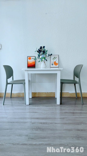 Cho thuê căn hộ ban công, Q4, Đường Khánh Hội, gần ĐH Nguyễn Tất Thành, ĐH Luật, Chợ Xóm Chiếu