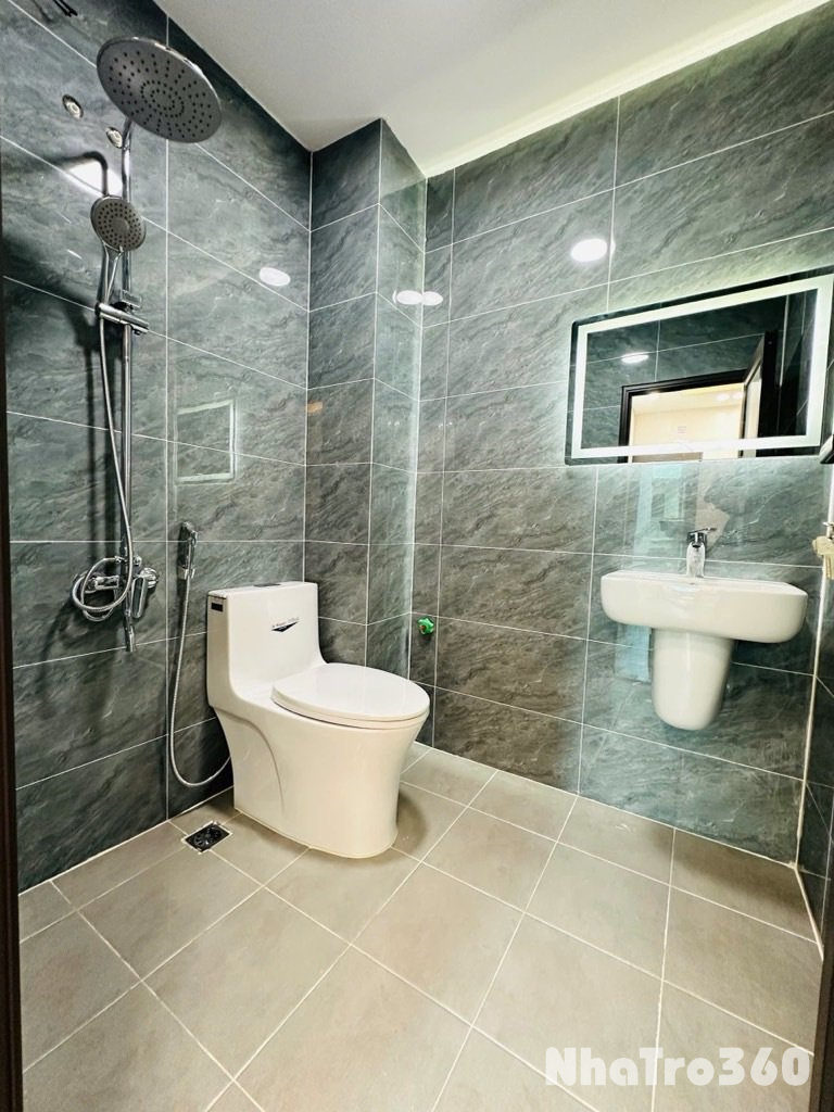 Phòng trống từ cuối tháng 10 , cọc 1 đóng 1