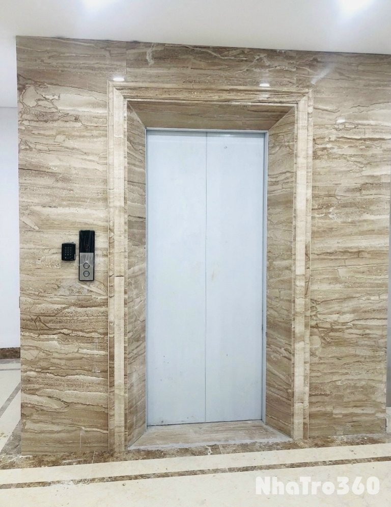 Cho thuê nhà mới, căn góc, 104m2_ 5T; vỉa hè, Nguyễn Khánh Toàn-30 Tr