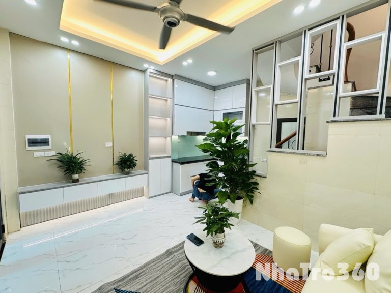 Phòng trống từ cuối tháng 10 , cọc 1 đóng 1