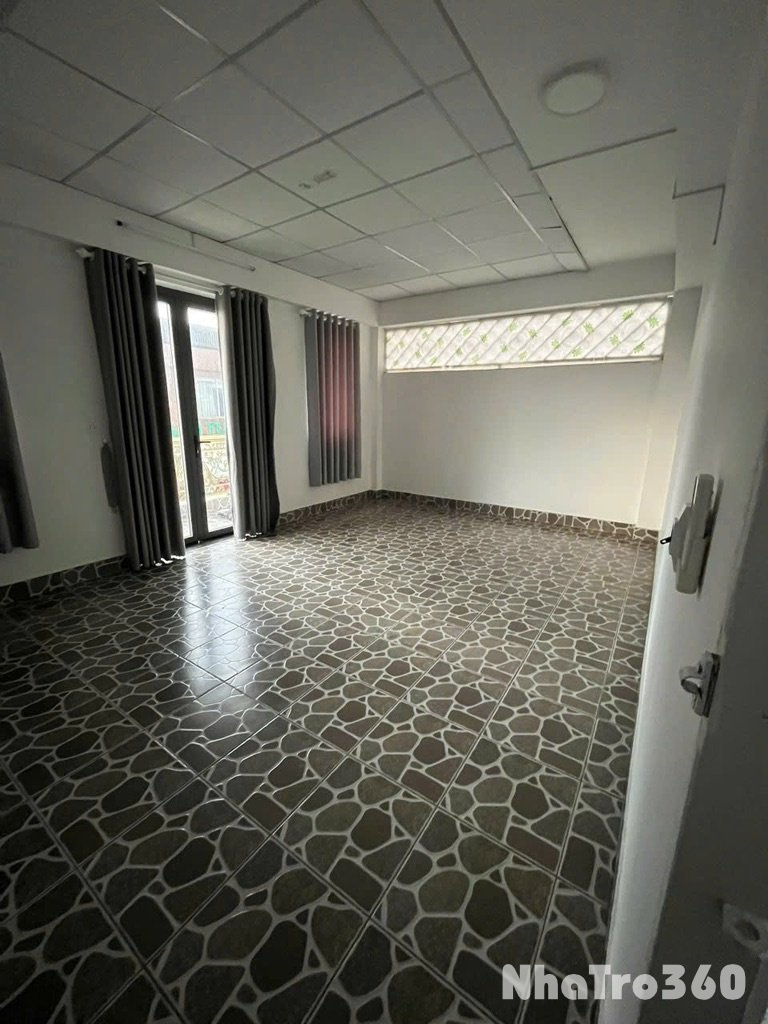 Phòng Ban Công siêu rộng siêu rẻ