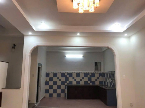 Cho thuê nhà nguyên căn 3 tầng 4 phòng ngủ gần chợ Ngô Quyền Phường 6 Đà Lạt giá 15tr