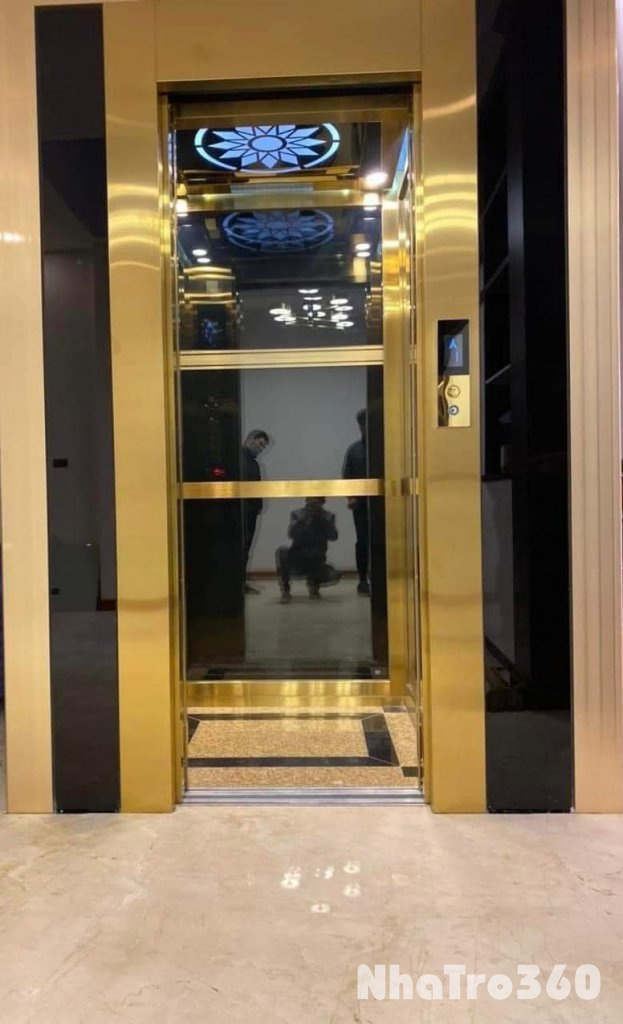 Cho thuê Nhà VP, Nhà Hàng, KD, vỉa hè, 100m2- 4T, Giảng Võ_31 Tr