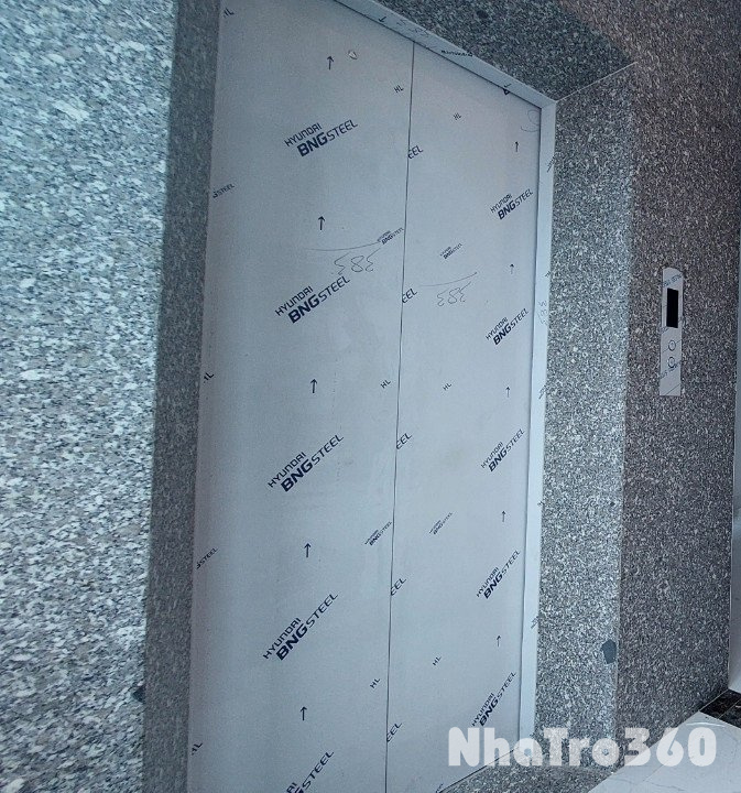 Cho thuê Nhà hàng, VP, KD, Thái Hà, thang máy; vỉa hè 118m2* 4T- 46 Tr