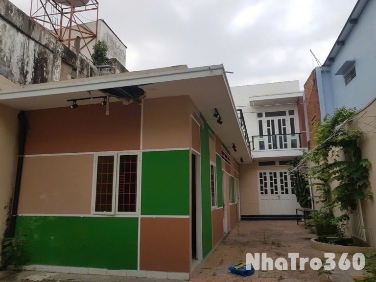 Giá Rẻ: Cho Thuê Nhà 2 Tầng, 226m2, 5pn, Hẻm Xe Hơi- Đ.Lũy Bán Bích, P,Thới Hòa, Q.Tân Phú