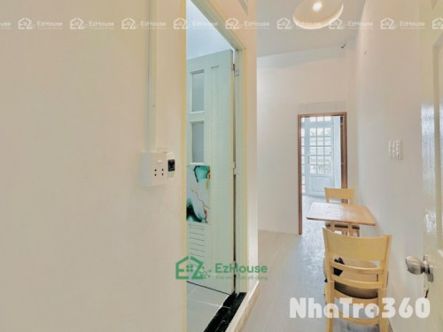 Full nội thất, bancol, tách bếp, 1 phòng ngủ