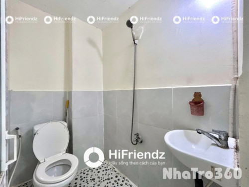 Full nội thất, studio, cửa sổ, giá rẻ