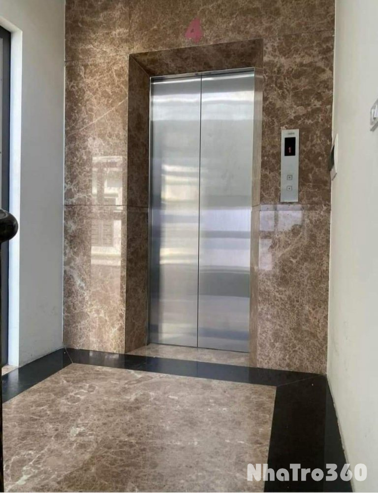 Nhà tôi cho thuê nhà hai cửa đi, mới, 98m2_ 4T; vỉa hè, Duy Tân-30 Tr