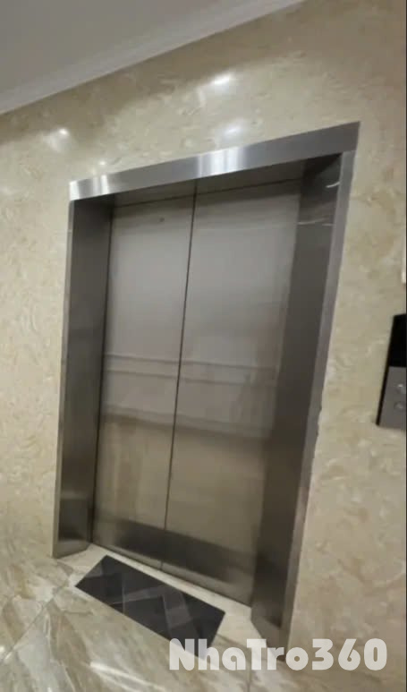 Cho thuê nhà mới, hai mặt tiền, 97m2_ 4T; vỉa hè, Trần Nhân Tông-30 Tr