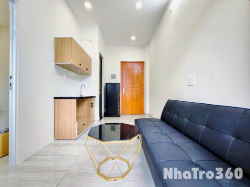 Full nội thất, ban công, thang máy, 1 phòng ngủ