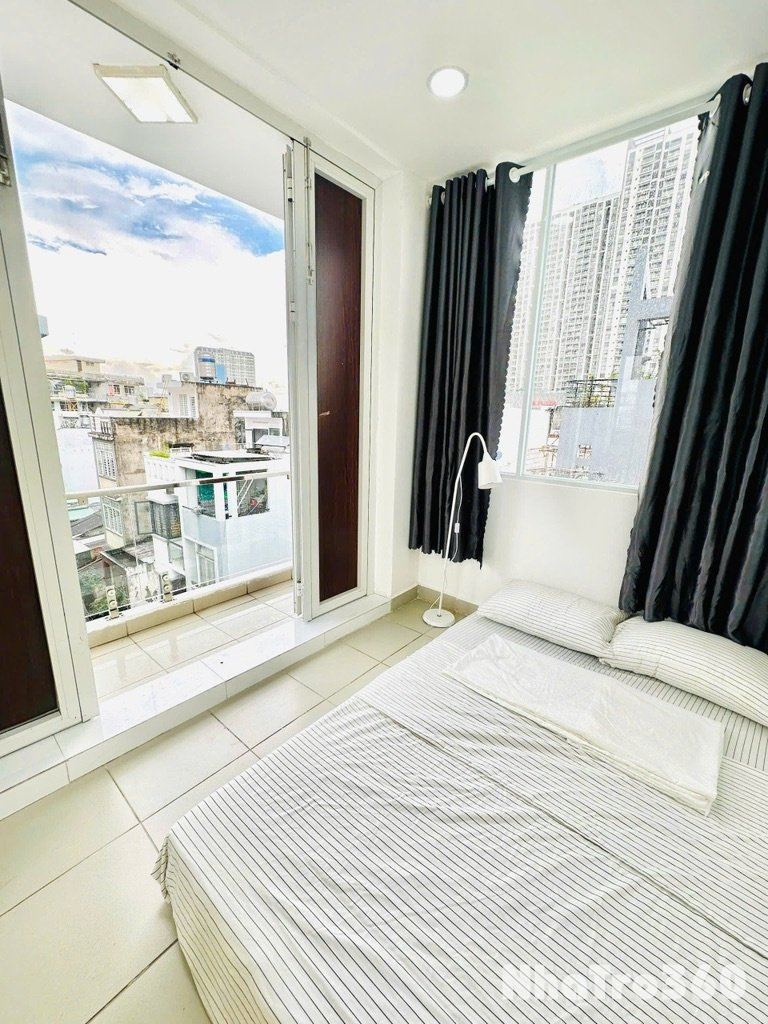 Căn hộ 2 phòng ngủ rộng 45m2 quận 1 gần Bùi viện