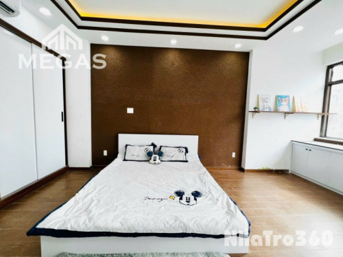 Full nội thất, ban công, tự do, giá rẻ